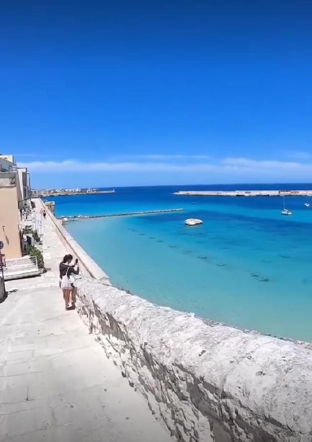 B&B L'Oasi Del Sole Uggiano La Chiesa Eksteriør bilde